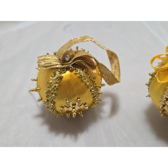 Set of Vintage Handmade Yellow and Gold Snowflake Christmas OrnamentsSet of... - Picture 3 of 6